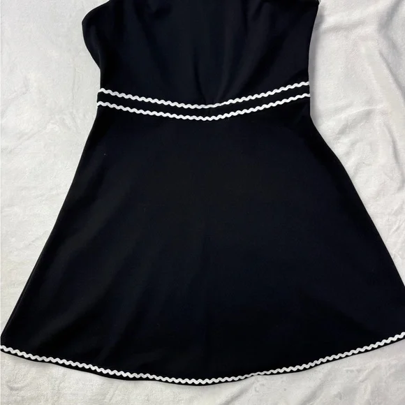 🍒SOLD🍒 NWT Hillhouse “The Billie Dress” - Picture 5 of 8